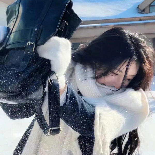 神秘裸女